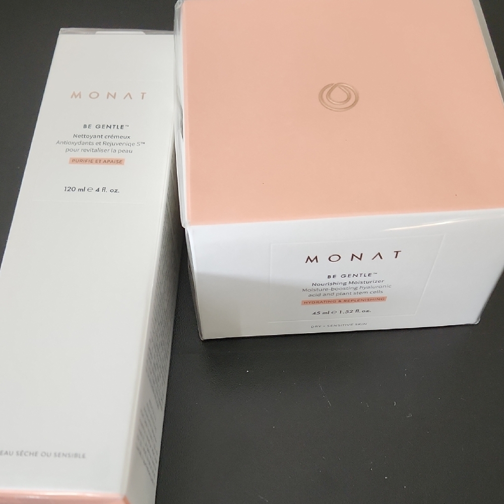 Monat Be Gentle Cleanser and Moisturizer Set